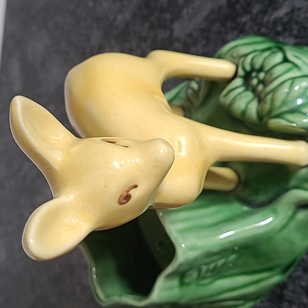 Shawnee Art Pottery Yellow Deer Planter  - Vintage MCM - Picture 3 of 13